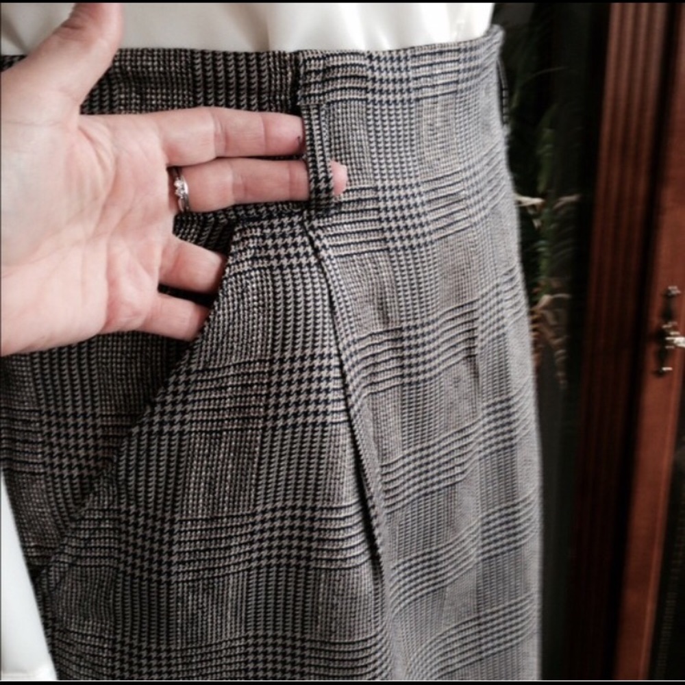 Vintage Tweed Skirt - Picture 2 of 2